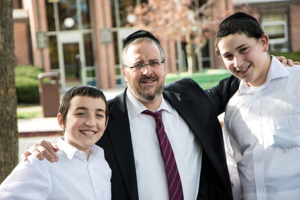 9C4A1661-Rabbi-Flamm-9th-grade-Rebbe